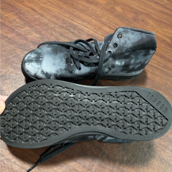 SOLD - Picture 3 of 7